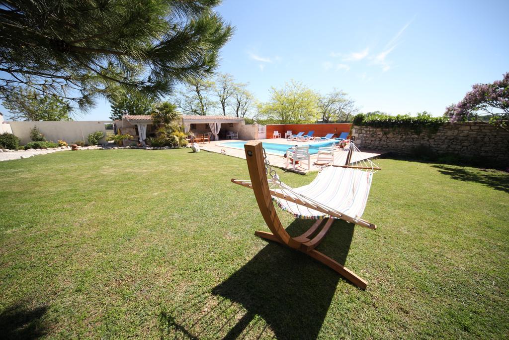 Oeno-Lodge Saint-Germain-dʼEsteuil Exterior foto
